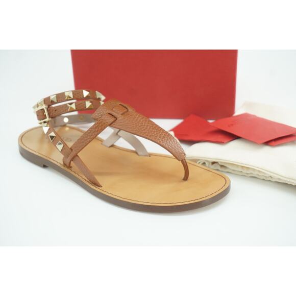 Valentino Rockstud brown Leather Ankle Strap Flat Thong Sandals Size 36 NIB $895 - Picture 1 of 12